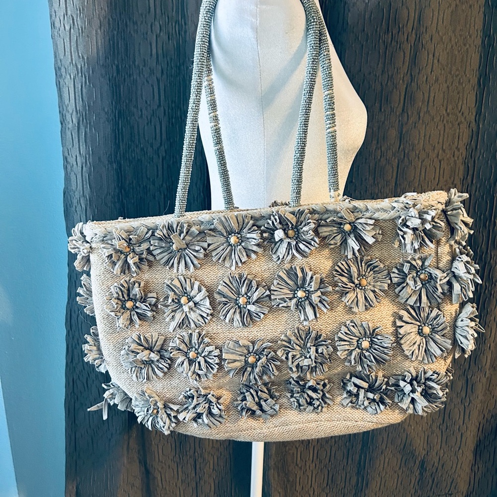 Elegant Floral Embellished Shoulder Bag